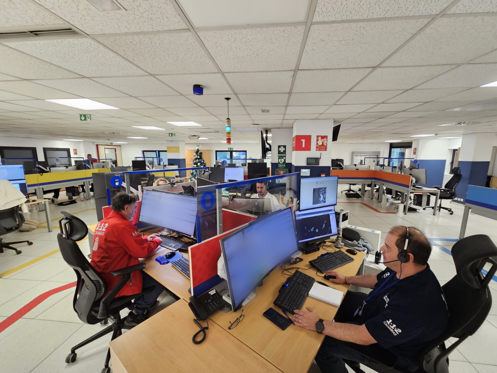 Centro Coordinador de Emergencias y Seguridad (CECOES) 1 1 2, sala operativa Gran Canaria