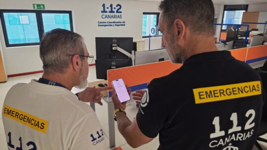 112 Canarias estrena canal WhatsApp
